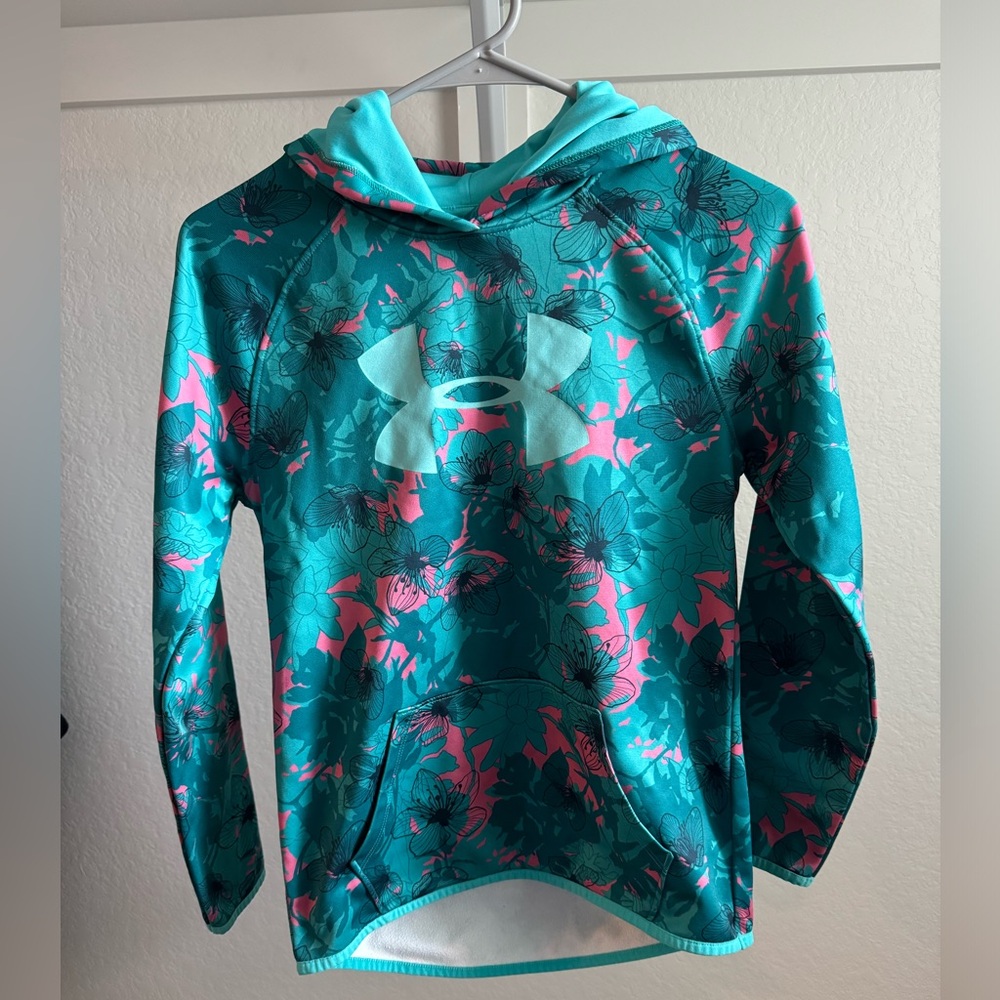 Girls Under Armor Pull Over Hoodie Size - YLG
